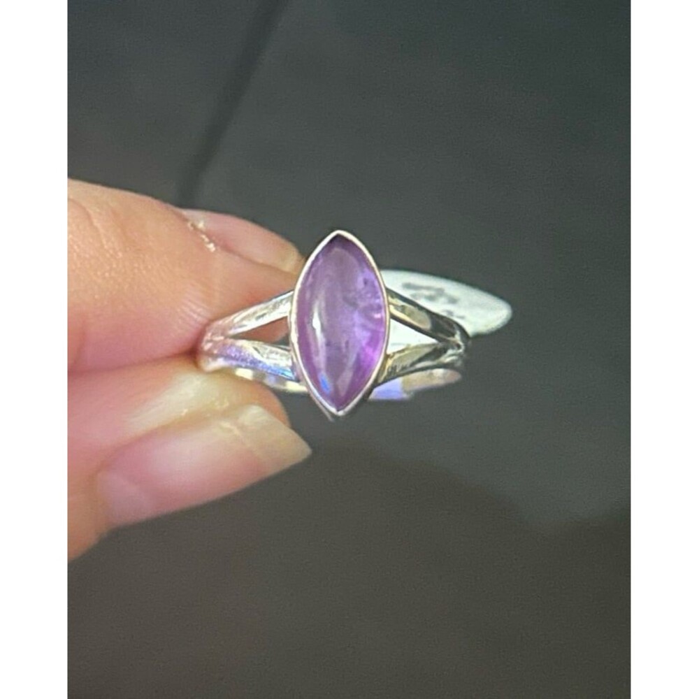 Sterling Silver Amethyst Ring Size 8